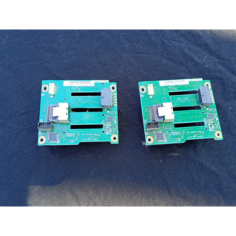 IBM x3850 X5 4-Bay SAS 2.5" Backplane Board 43V7070
