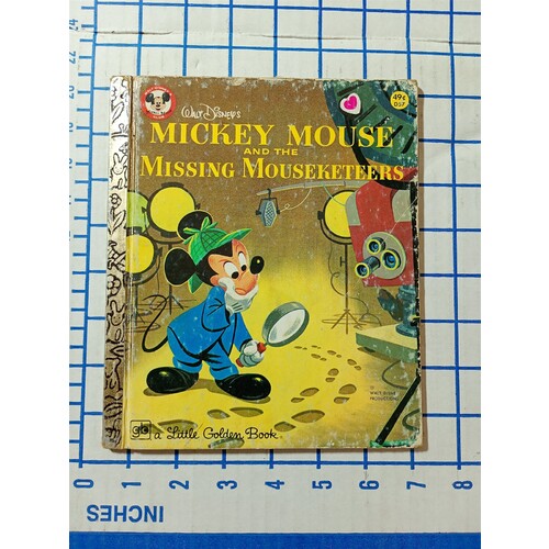 W DS MICKEY MOUSE AND THE MISSING MOUSEKETEERS, A LITTLE GOLDEN BOOK 
