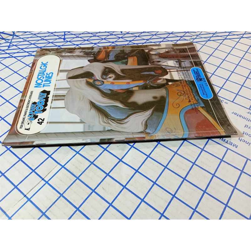 EZ Play Today 42 Nostalgic Tunes for Organs Pianos & Electronic Keyboards