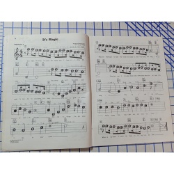 EZ Play Today 42 Nostalgic Tunes for Organs Pianos & Electronic Keyboards