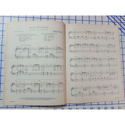 Sheet Music Magazine December 1983 EASY Piano Guitar CHRISTMAS AROUND THE WORLD