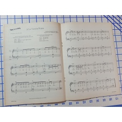 Sheet Music Magazine December 1983 EASY Piano Guitar CHRISTMAS AROUND THE WORLD