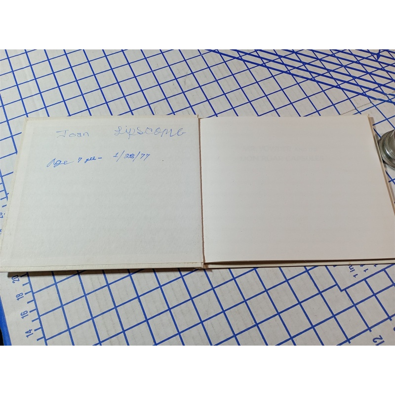 Mr. Yowder and The Lion Roar Capsules by Rounds