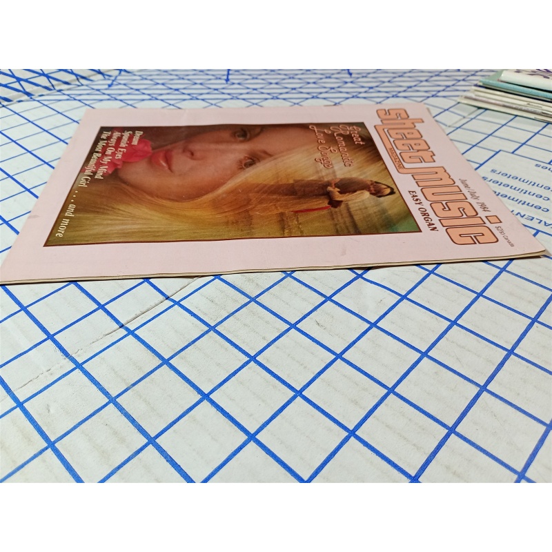 Sheet Music Magazine "Great Romantic Love Songs" Vintage 1984