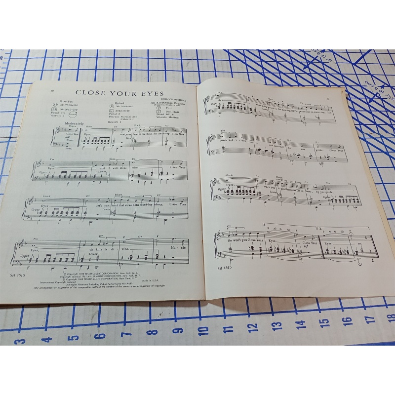 Robbins All Organ Series No. 3 Familiar Songs Sheet Music robbins music Corp.