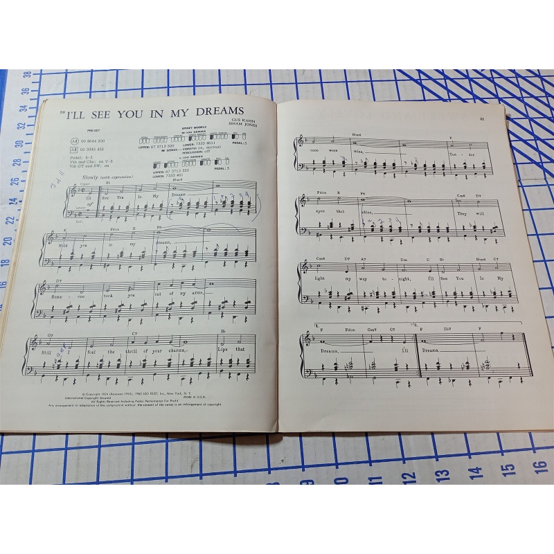 Familiar Songs To Play On The Hammond Organ with words 