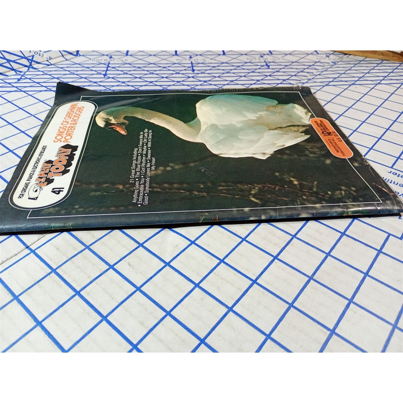 EZ PLAY Songbook #41 Songs Of Gershwin, Porter & Rodgers