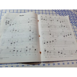 EZ PLAY Songbook #41 Songs Of Gershwin, Porter & Rodgers