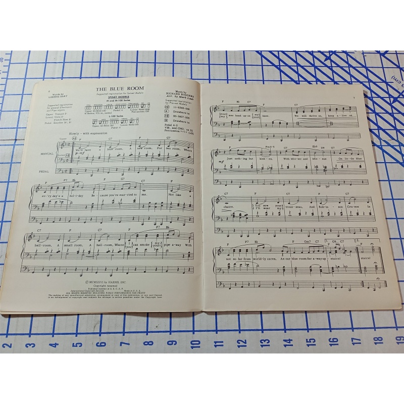 Hits Through The Years for Hammond Organ BOOK 1