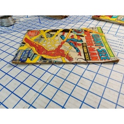 MARVEL 6 , 68 BIG PAGES GIANT -SIZE SPIDER-MAN , HUMAN TORCH