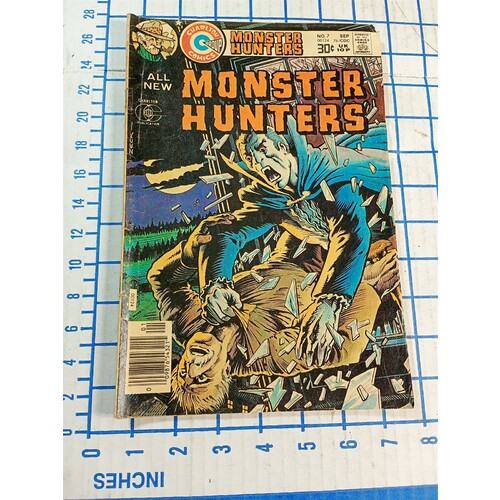 MONSTER HUNTERS # 7 CHARLTON COMIC 1976 