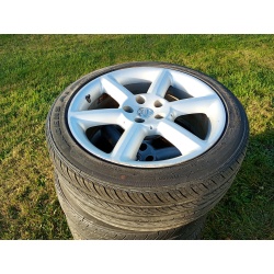 2003 Nissan 350Z - 18 Rims - Wheels & Tires 225 / 45 ZR18