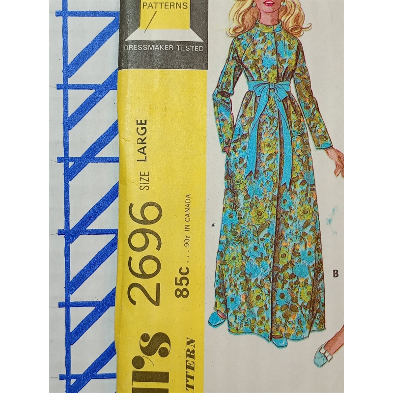 Vintage Sewing Pattern 1970 McCalls 2696 Dressing Gown/Robe Sz L
