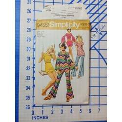 SIMPLICITY 9422 YNG JR/ TEEN SIZE 15/16