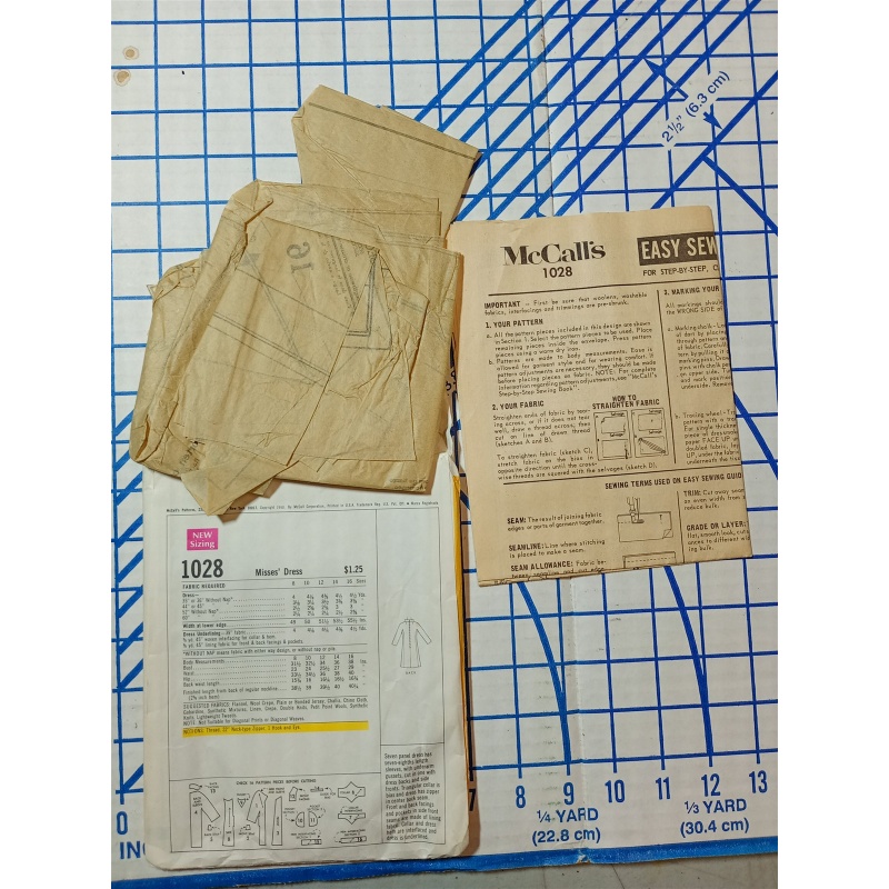 MCCALLS N/ 1028 N.Y. DESIGNERS COLLECTION PLUS SIZE 16