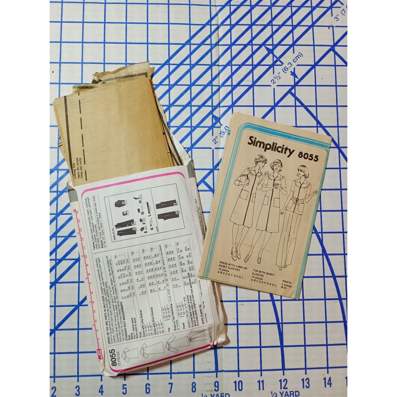 SIMPLISITY 8055 VINTAGE PATTERN SIZE 20.5