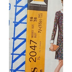 MCCALLS 2047 SEWING PATTERN SIZE 16