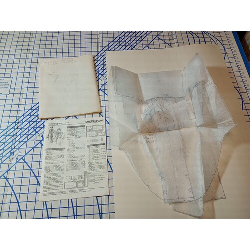 Stretch & Sew 1584 Bust sz 28-44 Dress & Blouse