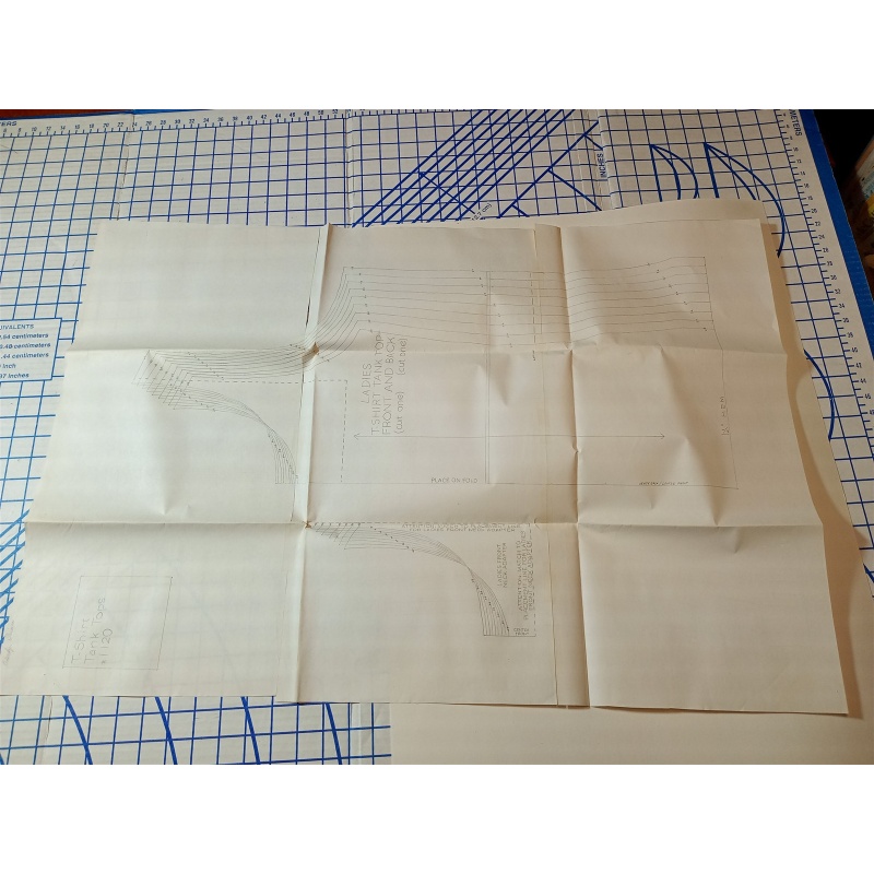 Vintage Stretch & Sew Sewing Pattern #1120 Ladies & Mens T-Shirt Tank Top