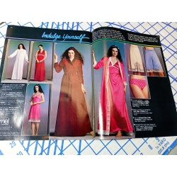 FALL/ WINTER 1982 Make It Fun & Easy Stretch & Sew Fabrics by Ann Person