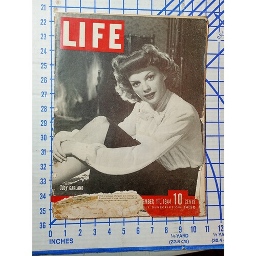 LIFE MAGAZINE December 1944 Judy Garland Cover