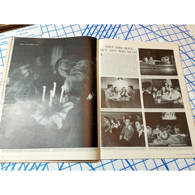 LIFE MAGAZINE December 1944 Judy Garland Cover