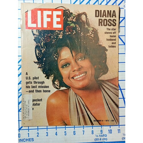 Life Magazine December 8, 1972 Diana Ross/Pocket Calculator Craze/Olivier