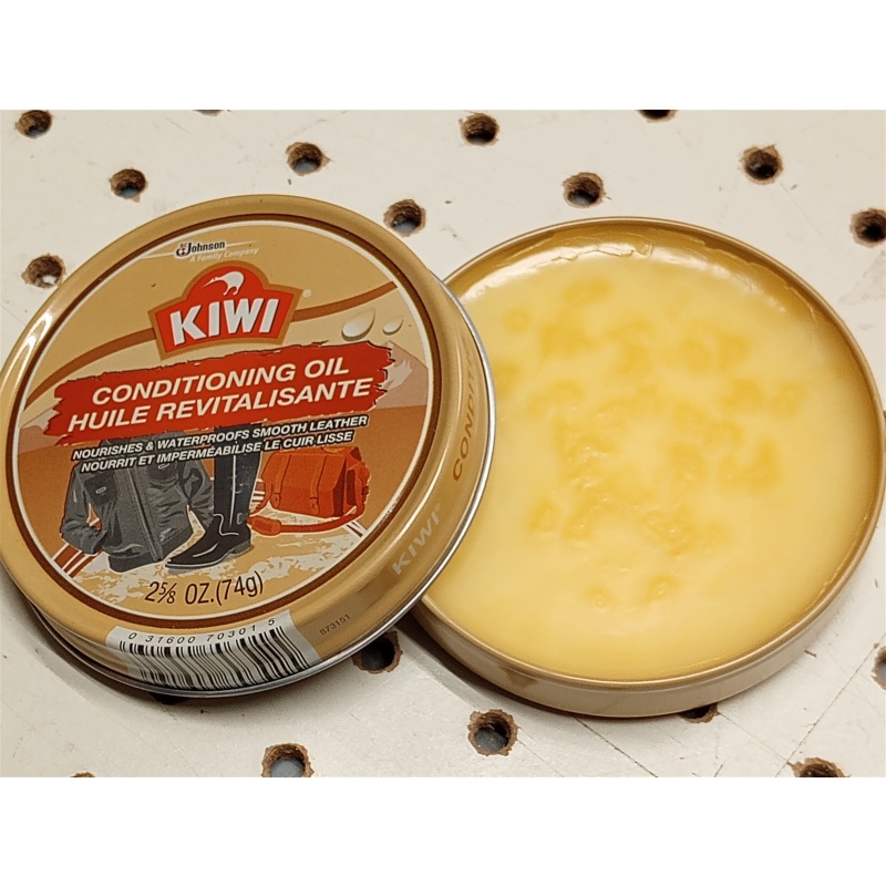 Kiwi, 2.625 OZ, Outdoor Conditioning Oil, To Nourish & Waterproof Smooth Leather