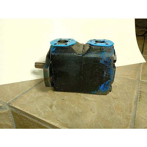 Eaton Vickers 25M65A-1C20 Hydraulic Vane Motor