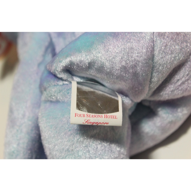 TY Beanie Babies ISSY the Four-Seasons Hotel Bear 2001 P.E. Pellets #87435