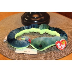 TY Beanie Babies Hissy 1997 P.E. Pellets