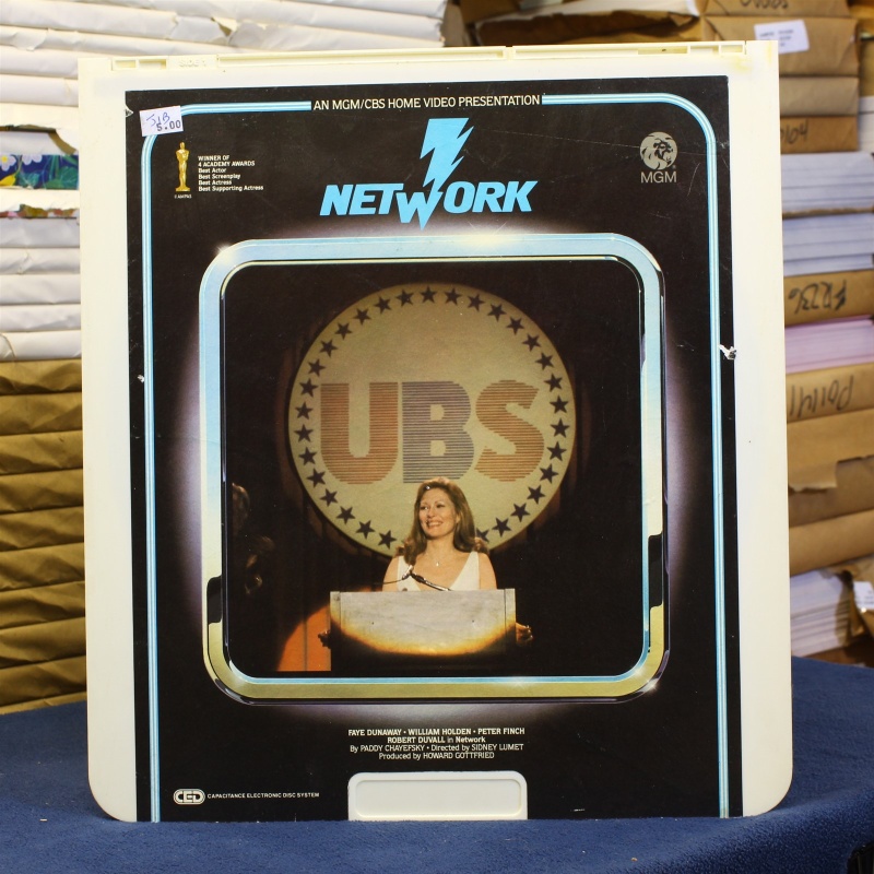 Network - Faye Dunaway Peter Finch Robert Duvall #87968 - CED V
