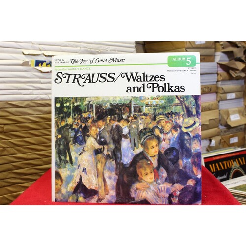 Edward Strauss; Edward Strauss Orchestra From The World Of Dance Strauss/Waltzes