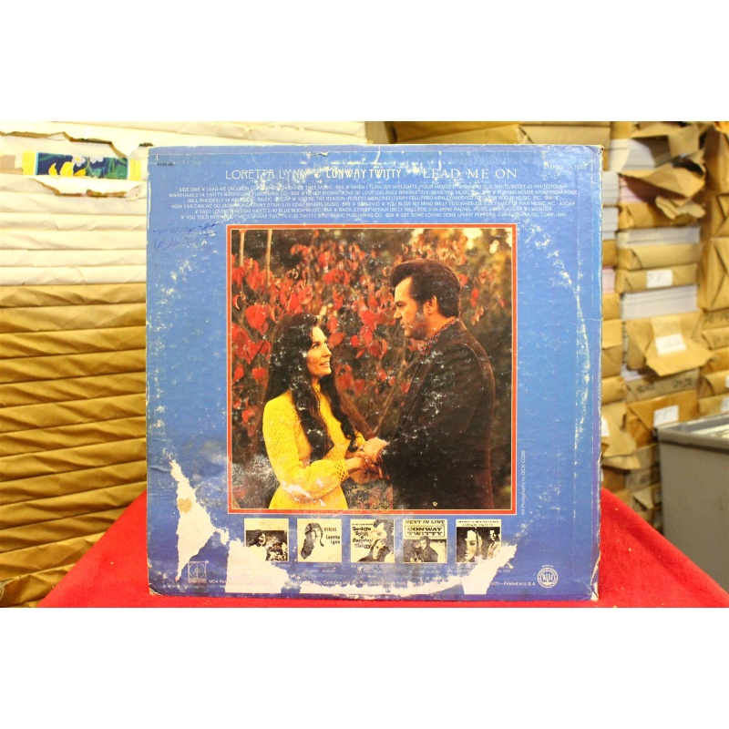Conway Twitty & Loretta Lynn Lead Me On DL 75326 Vinyl 62-055