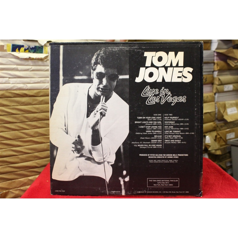 Tom Jones Live In Las Vegas PAS 71031 Vinyl 63-048