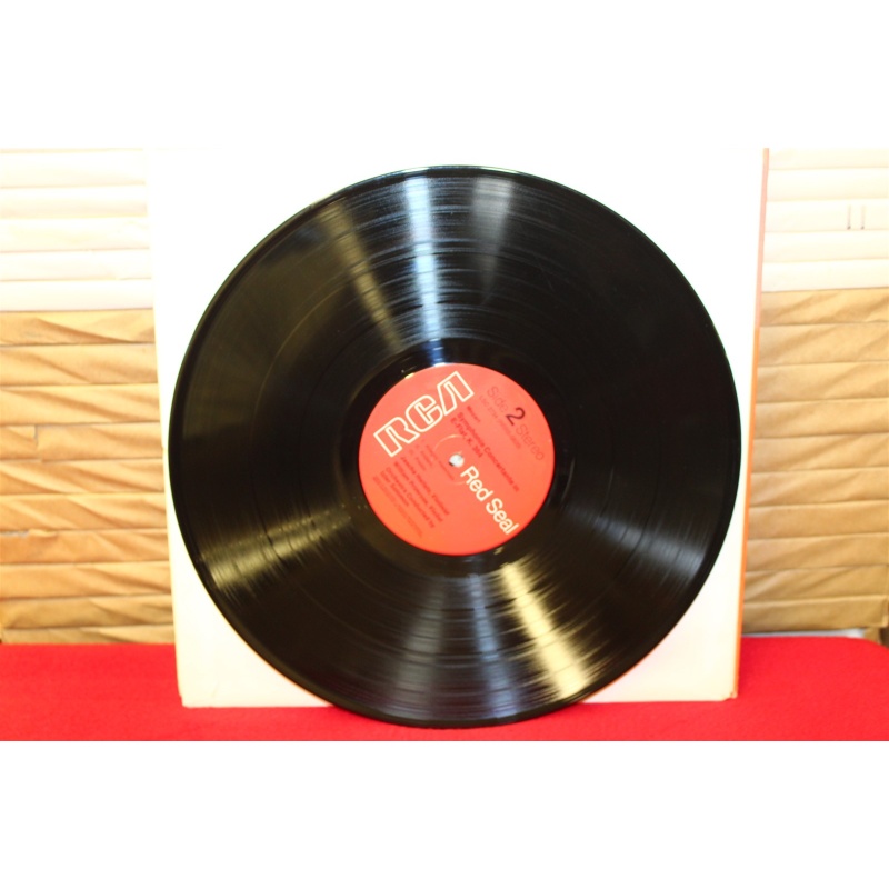 Alexander Glazunov; Wolfgang Amadeus Mozart; Jascha Heifetz; Walter Hendl; Willi