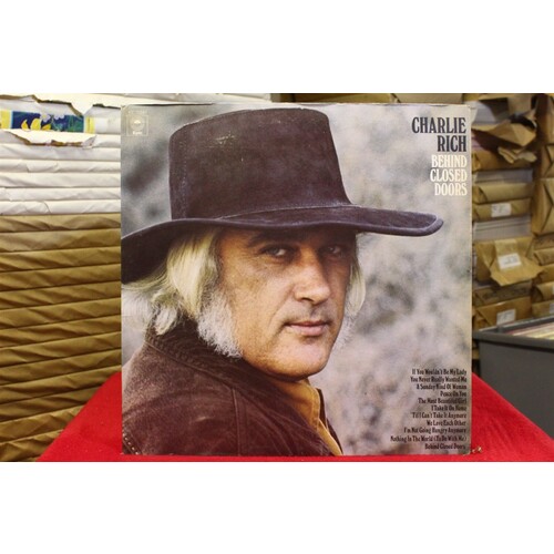 Charlie Rich Behind Closed Doors KE 32247 Vinyl 64-093