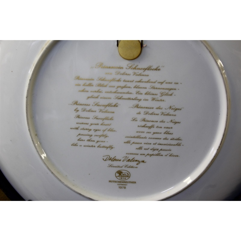 15.5 x 15.5 Framed Collector Plate 1978 Germany Princess Snowflake