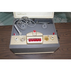 Vintage Capitol Model 750 reel to reel recorder