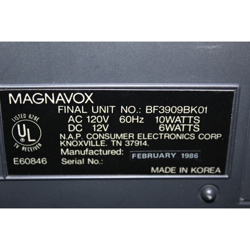 1986 Magnavox 5” View Portable TV & Radio Model BF3909 BK Radio - Works