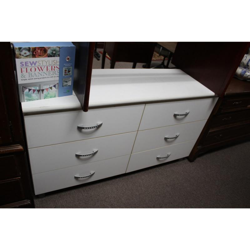 White 6 drawer chest 52.5 x 16 x 30