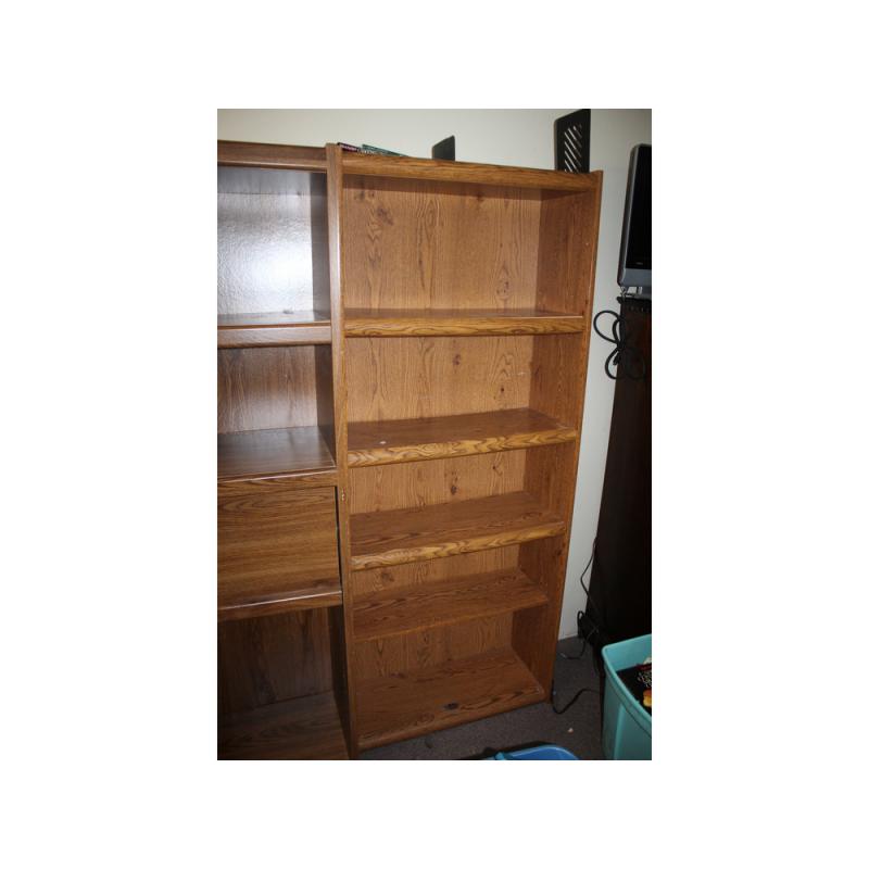 Wooden bookshelf 29 x 12 x 72
