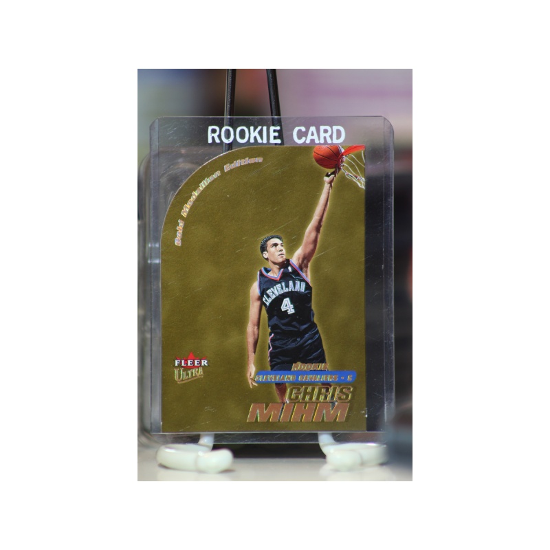 2000-01 Ultra Gold Medallion Cleveland Cavaliers Basketball Card #201 Chris Mihm