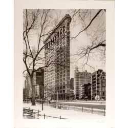 (22 x 28) Art Print CB0601 Chris Bliss - Flat Iron Building