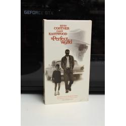 A Perfect World (1993, VHS) - Drama; Thriller; Crime 