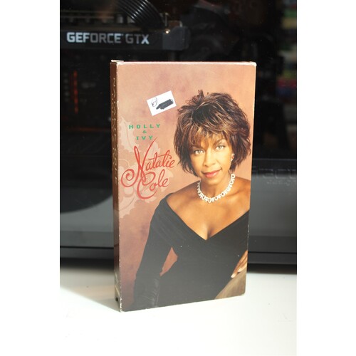 Natalie Cole Holly & Ivy VHS