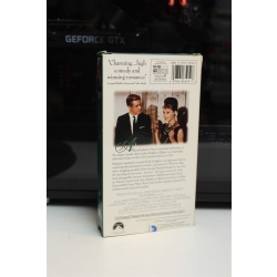 Breakfast At Tiffanys VHS Comedy; Drama; Romance