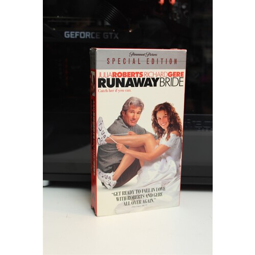 Runaway Bride VHS Comedy; Romance