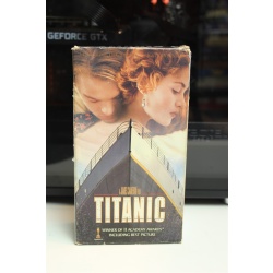 Titanic VHS Drama; Romance