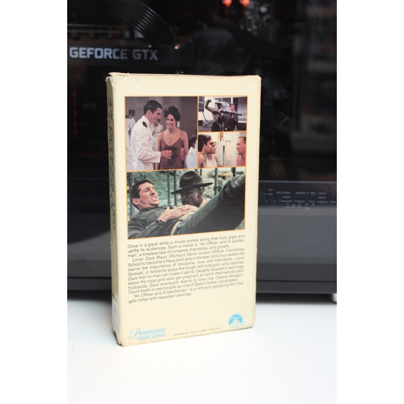 An Officer And A Gentleman VHS Drama; Romance